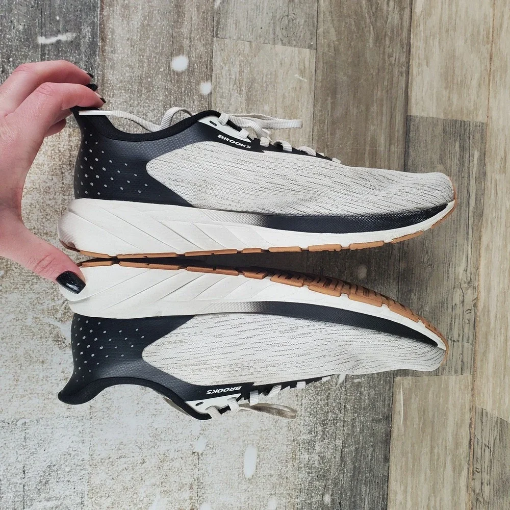 Brooks Anthem 7 Womens Shoes Sz 9 B Regular White Black Tan Mesh Lace Up Sneaker